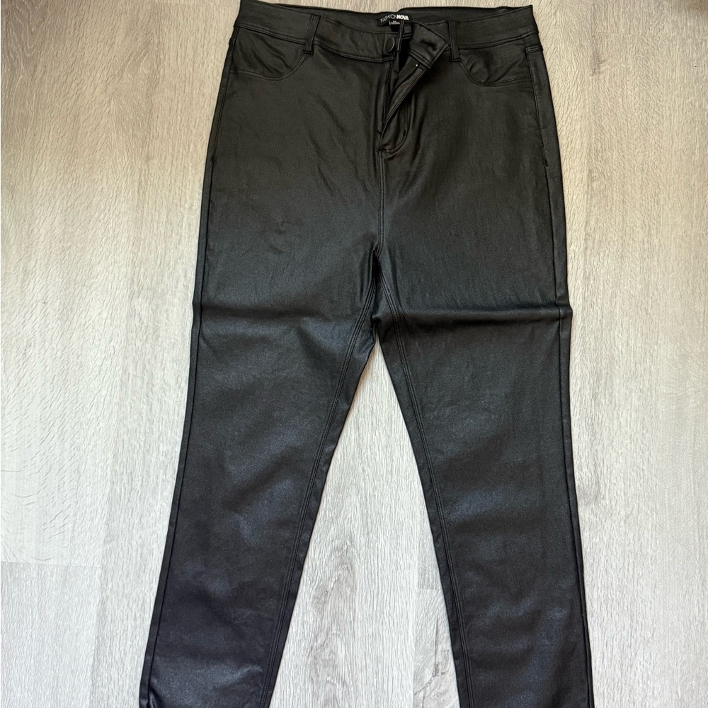 High wasted leather pants